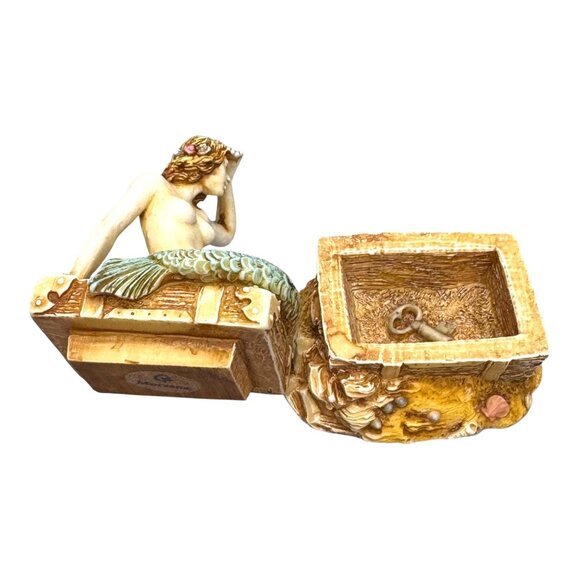Morvena Mermaid Treasure Chest Trinket Box Tales Of Gramarye 4” Harmony Kingdom - Picture 4 of 12